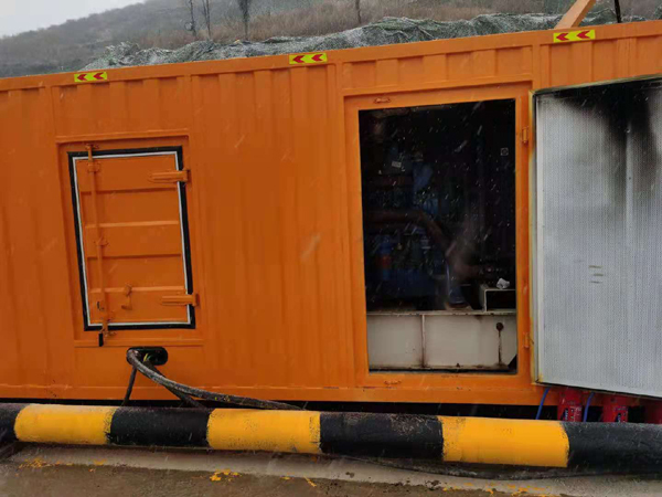 河北发电机出租 柴油发电机组电压低报警怎么办？