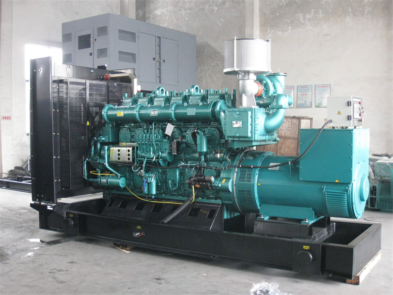 河北200KW 柴油发电机的油耗是多少？