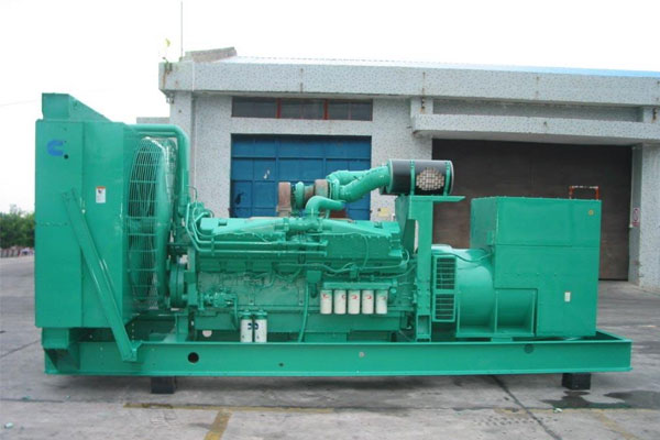 河北工厂发电机应急发电时如何更准确地检查发电机状态？